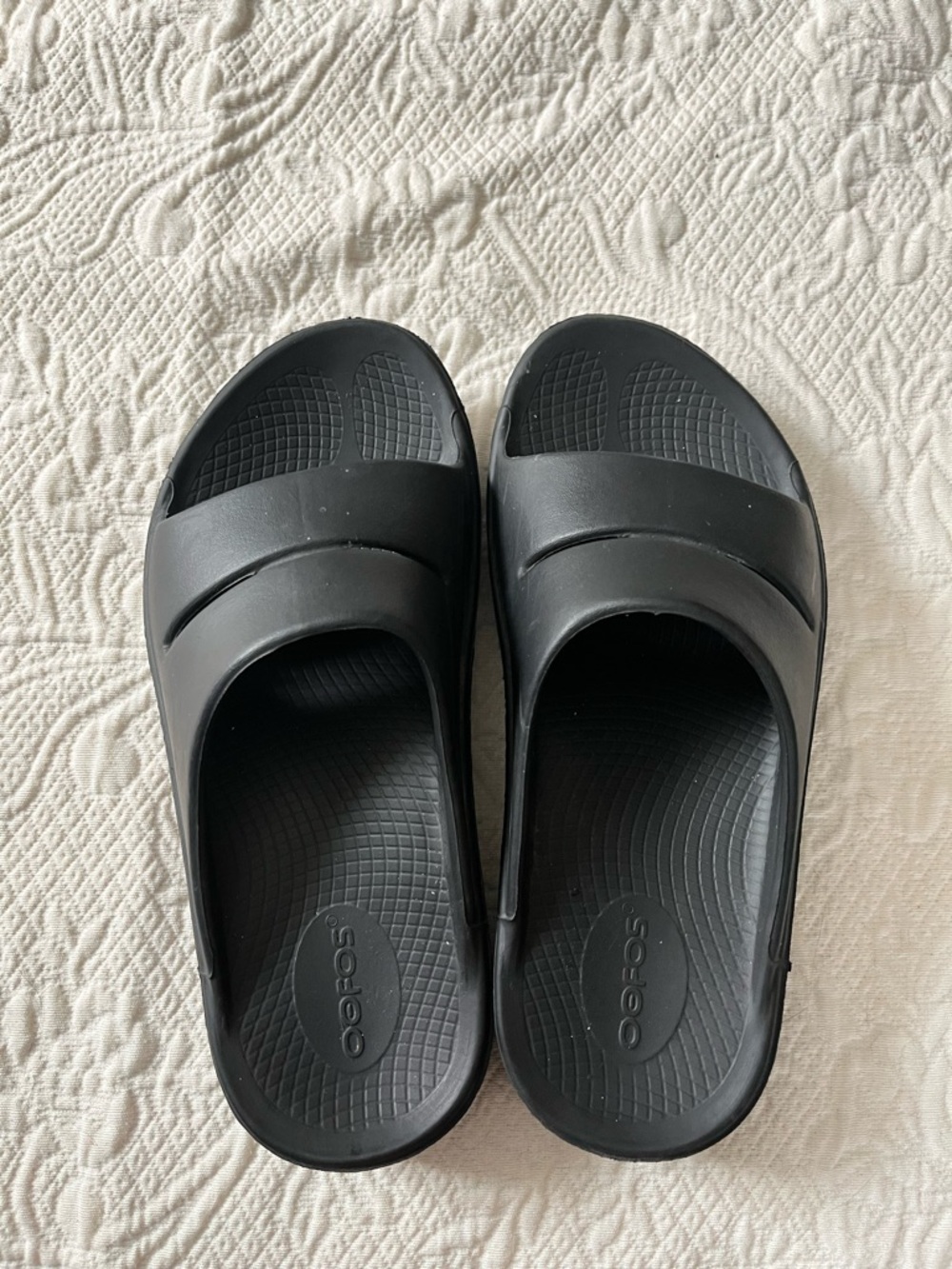 Oofos Black Recovery Slide Sandals W7 EU38 M5